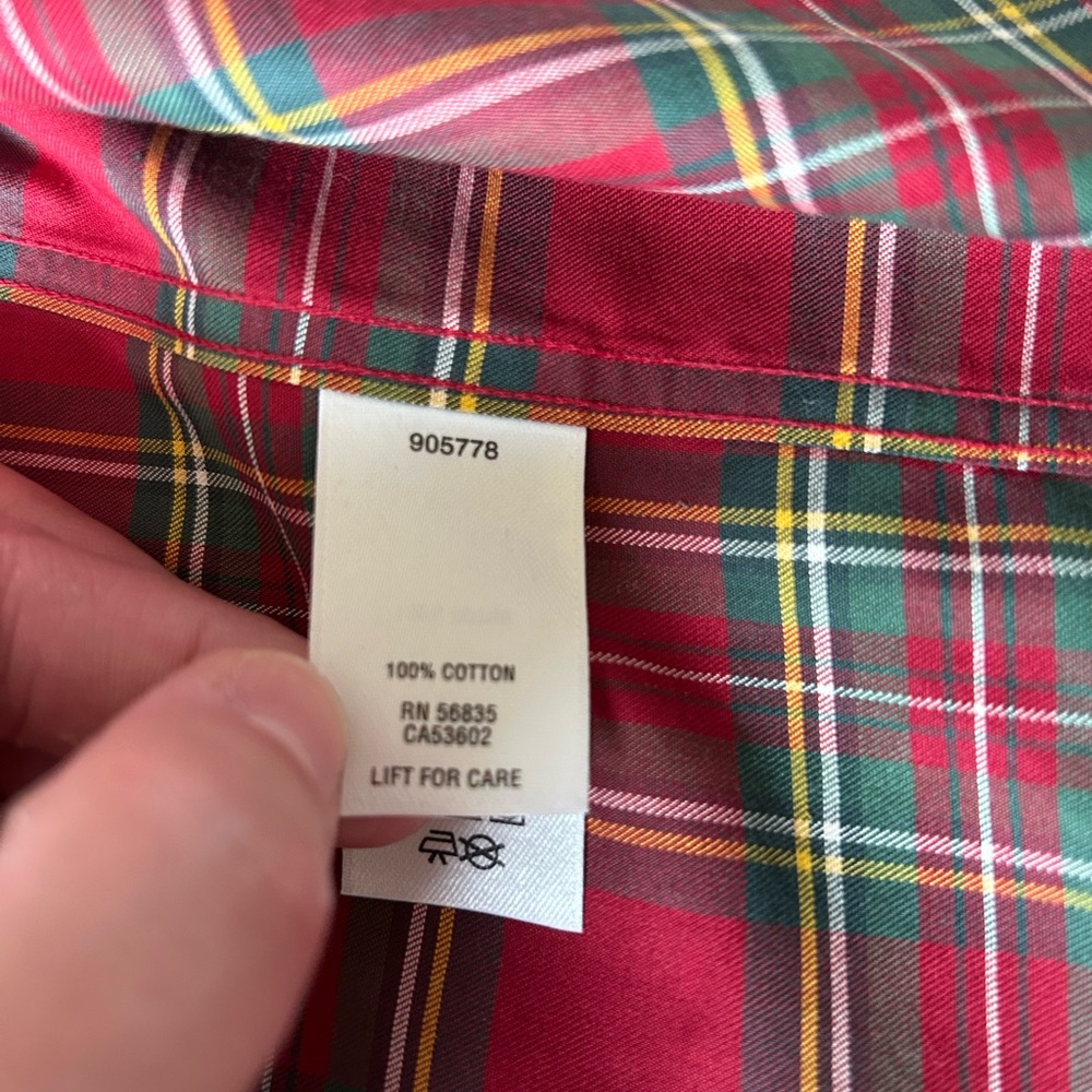 Men’s XL long sleeve button Cabela’s  outfitters series red green plaid holiday. - Picture 10 of 12